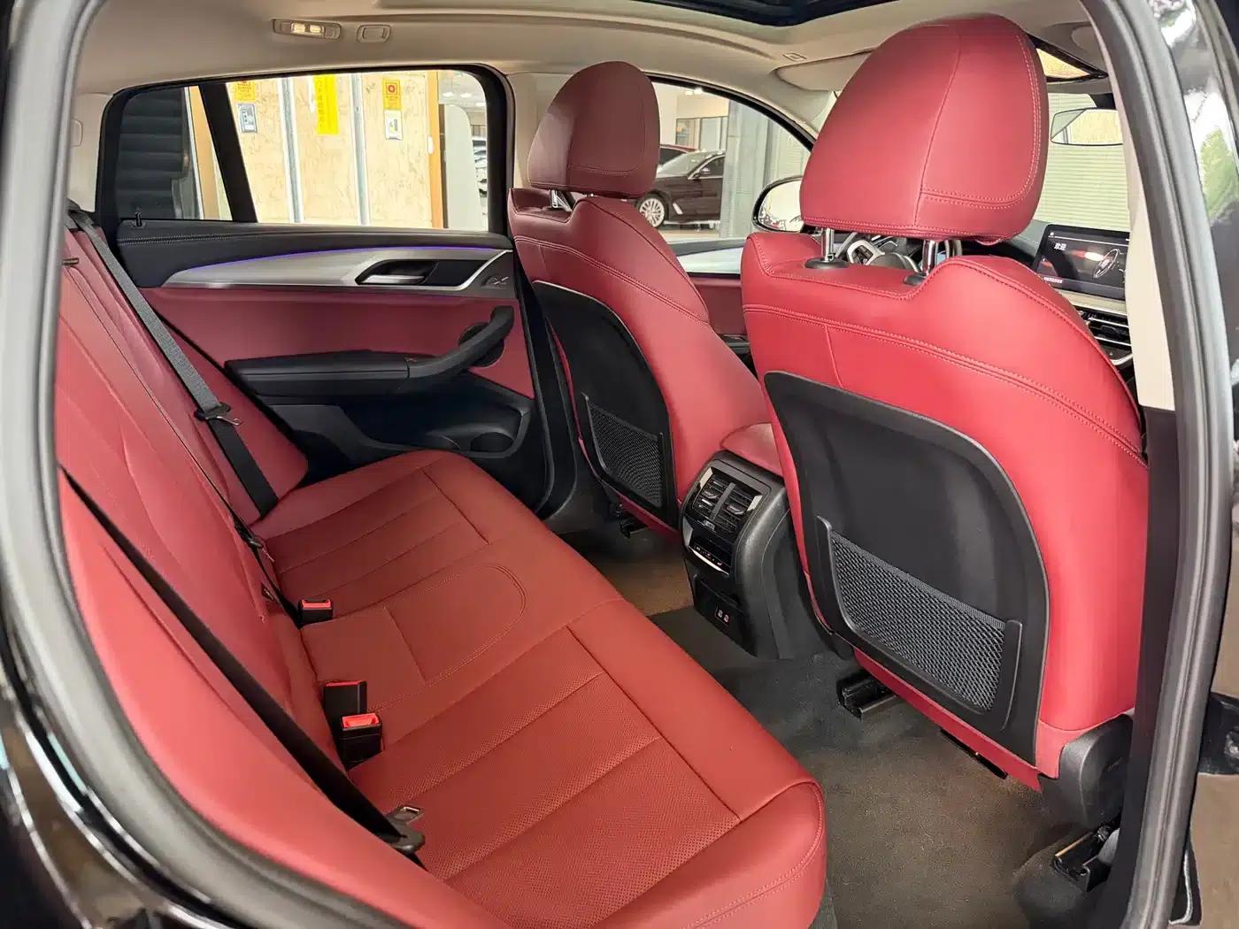 2022 BMW X4 xDrive 30i M Sport Package — миниатюра 16