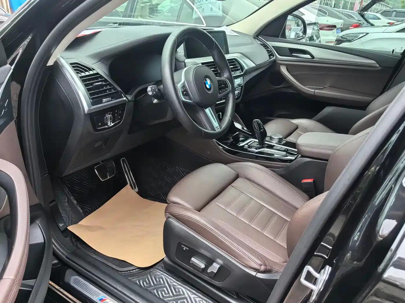 2021 BMW X4 xDrive 25i M Sport Package — миниатюра 4