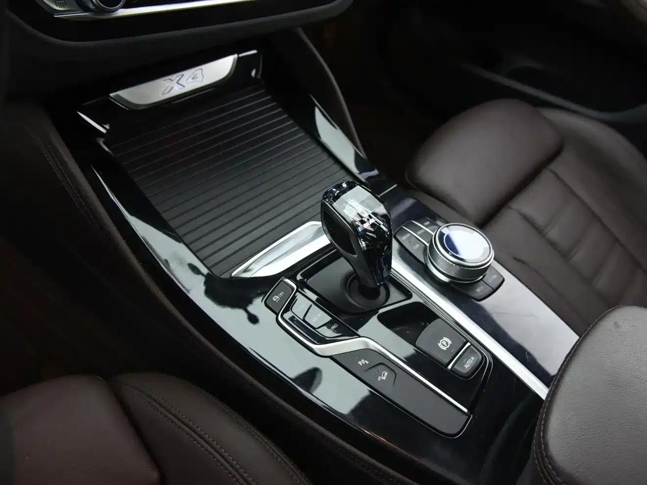 2019 BMW X4 xDrive25i M Sport Package — миниатюра 14