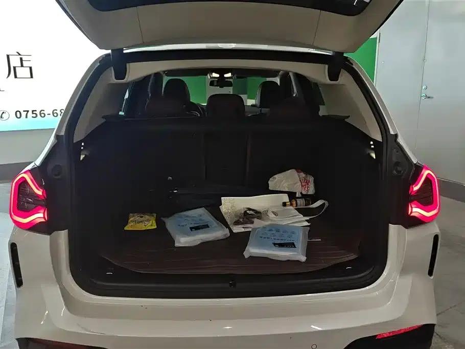 BMW iX3 2024 Leading Edition — миниатюра 4