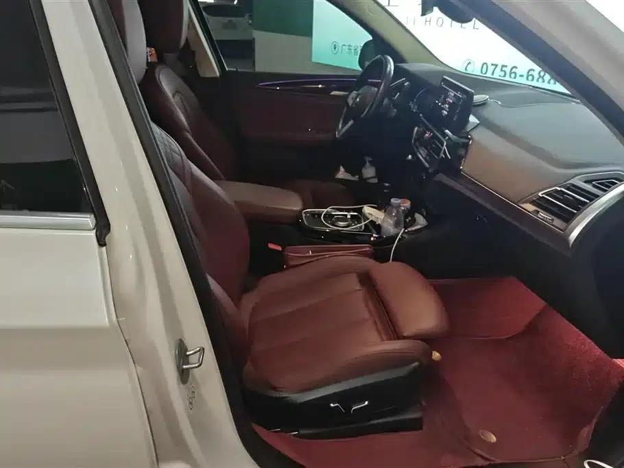 BMW iX3 2024 Leading Edition — миниатюра 8