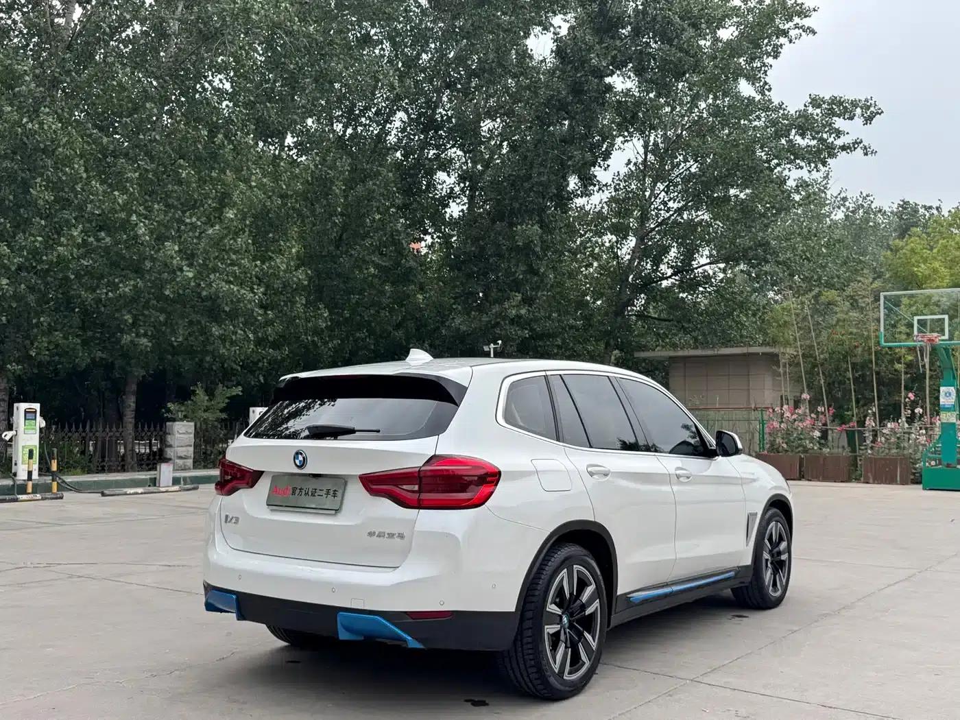 BMW iX3 2021 Leading Edition — миниатюра 4