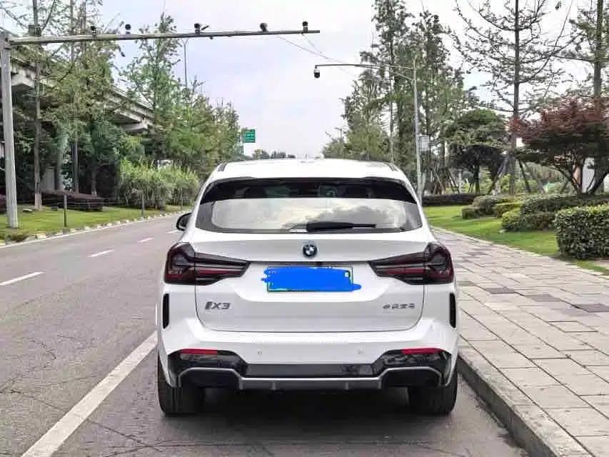 BMW iX3 2022 Leading Edition — миниатюра 5