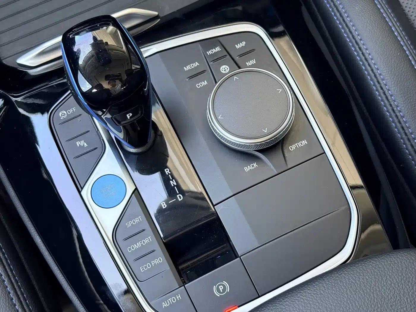 BMW iX3 2022 Leading Edition — миниатюра 15