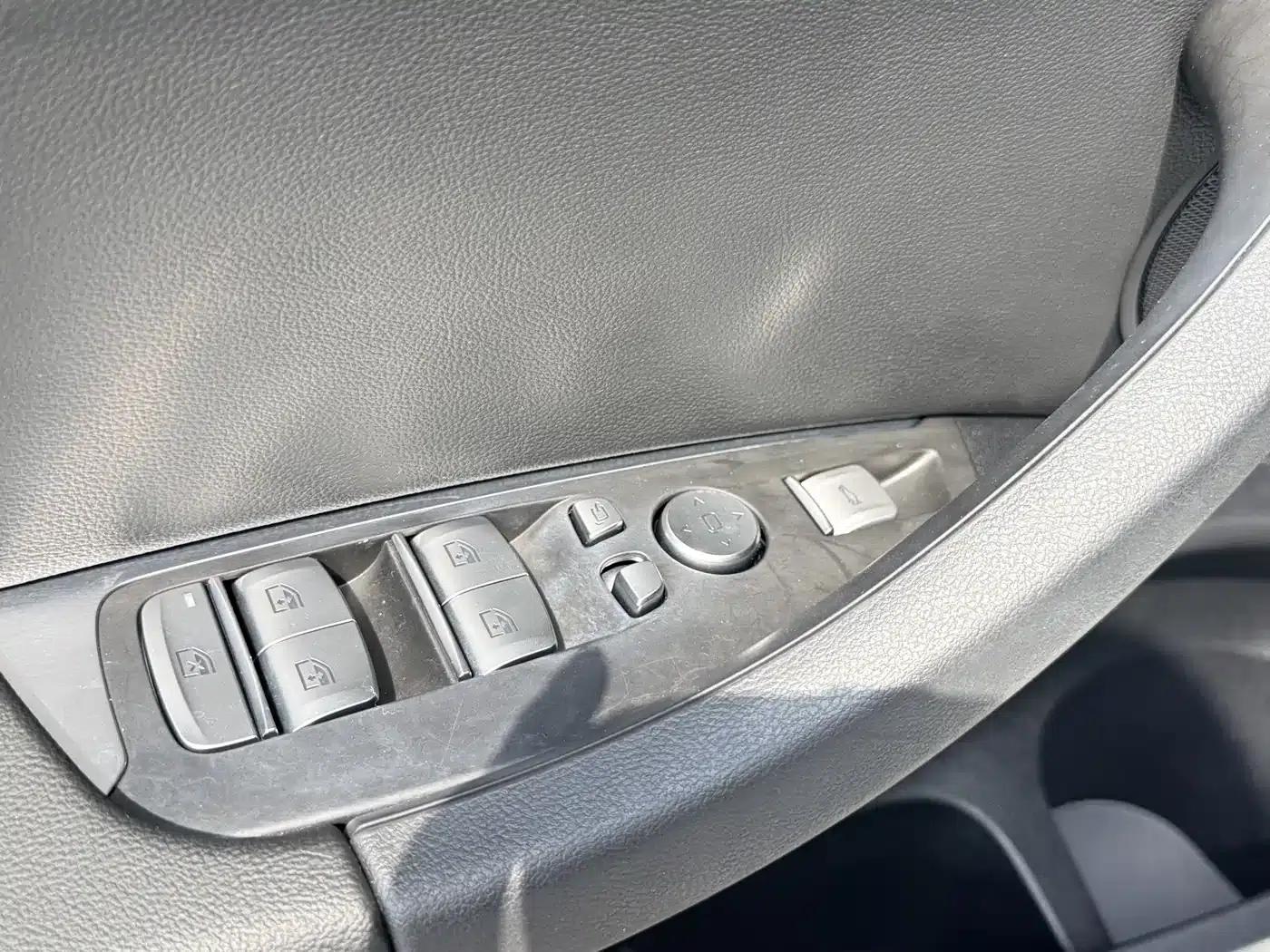 BMW iX3 2022 Leading Edition — миниатюра 20