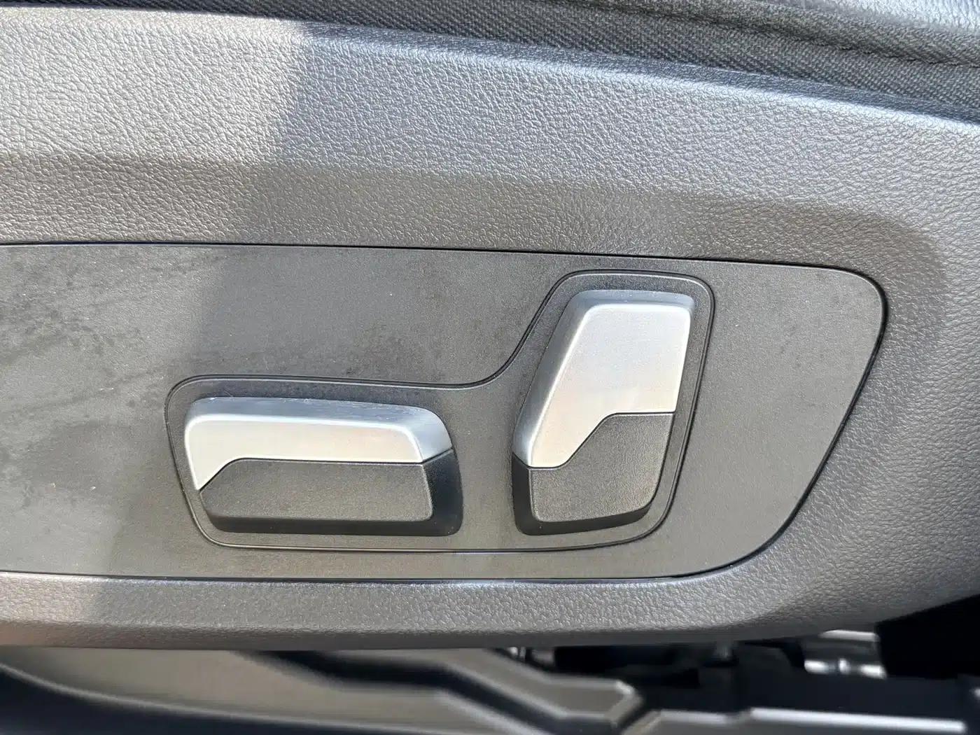 BMW iX3 2022 Leading Edition — миниатюра 21