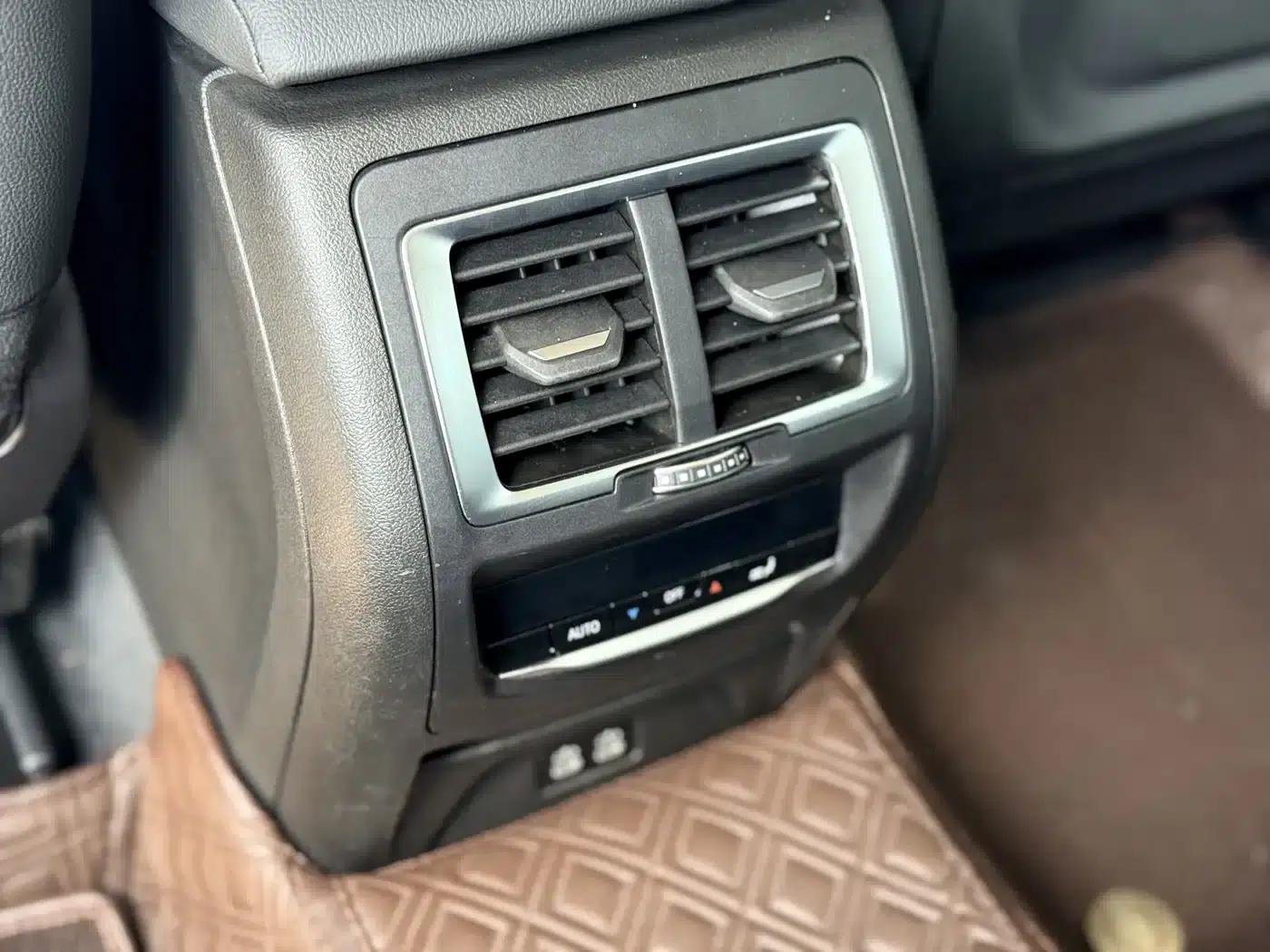 BMW iX3 2022 Leading Edition — миниатюра 23
