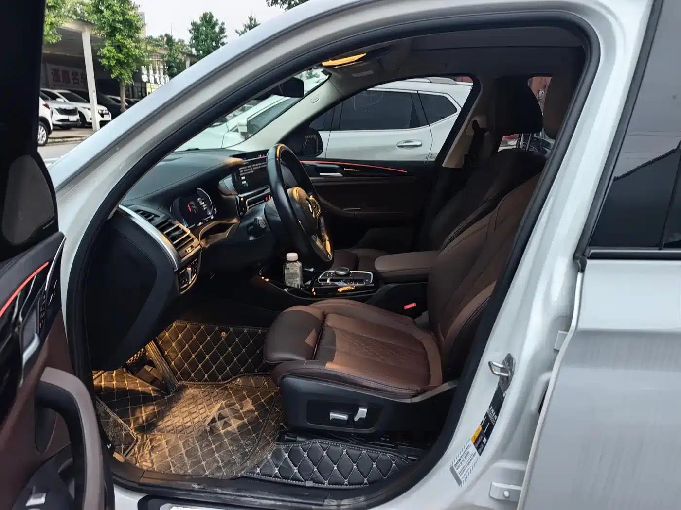 BMW iX3 2023 Leading Edition — миниатюра 7