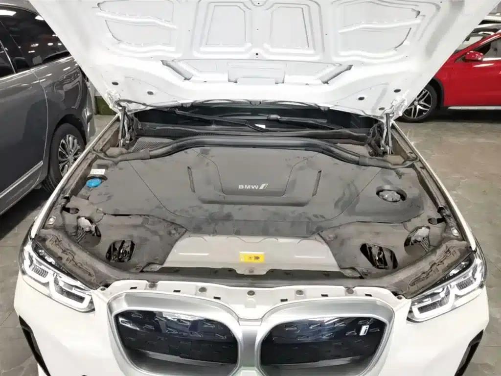 BMW iX3 2022 Facelift Leading Edition — миниатюра 20