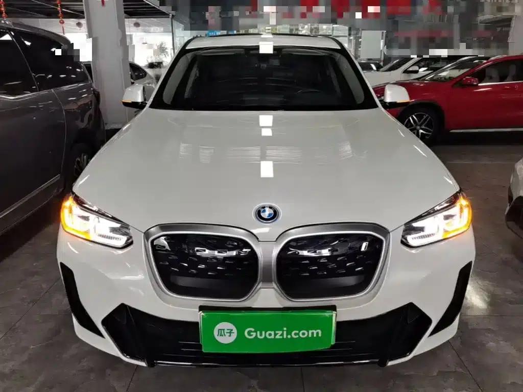 BMW iX3 2022 Facelift Leading Edition — миниатюра 3