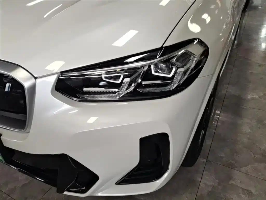 BMW iX3 2022 Facelift Leading Edition — миниатюра 24