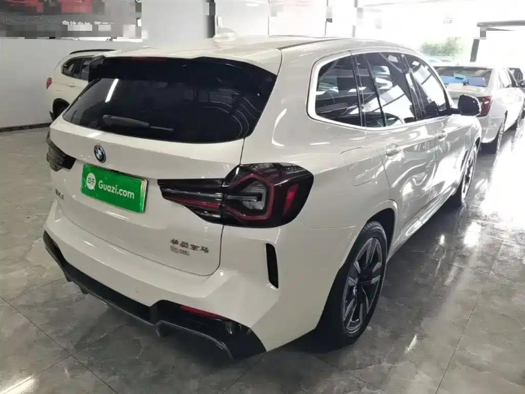 BMW iX3 2022 Facelift Leading Edition — миниатюра 7