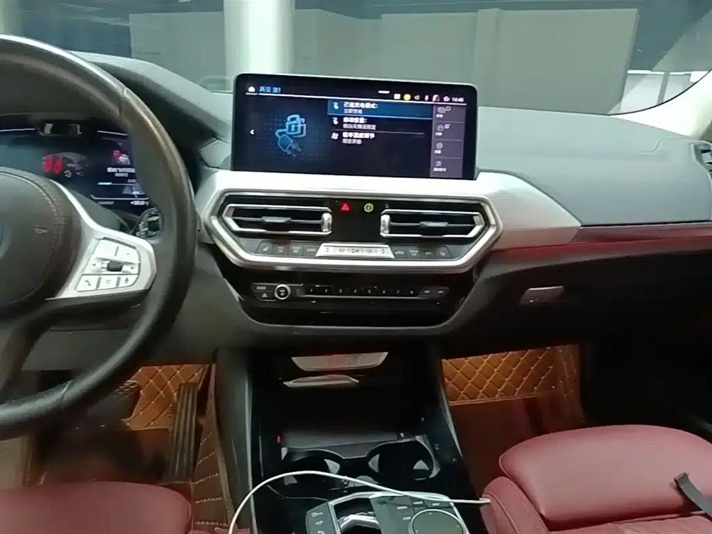 BMW iX3 2022 Facelift - Pioneer Edition — миниатюра 13