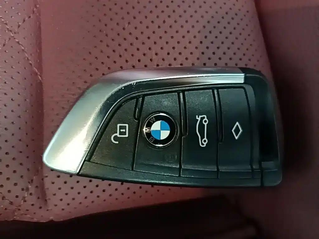 BMW iX3 2022 Facelift - Pioneer Edition — миниатюра 9