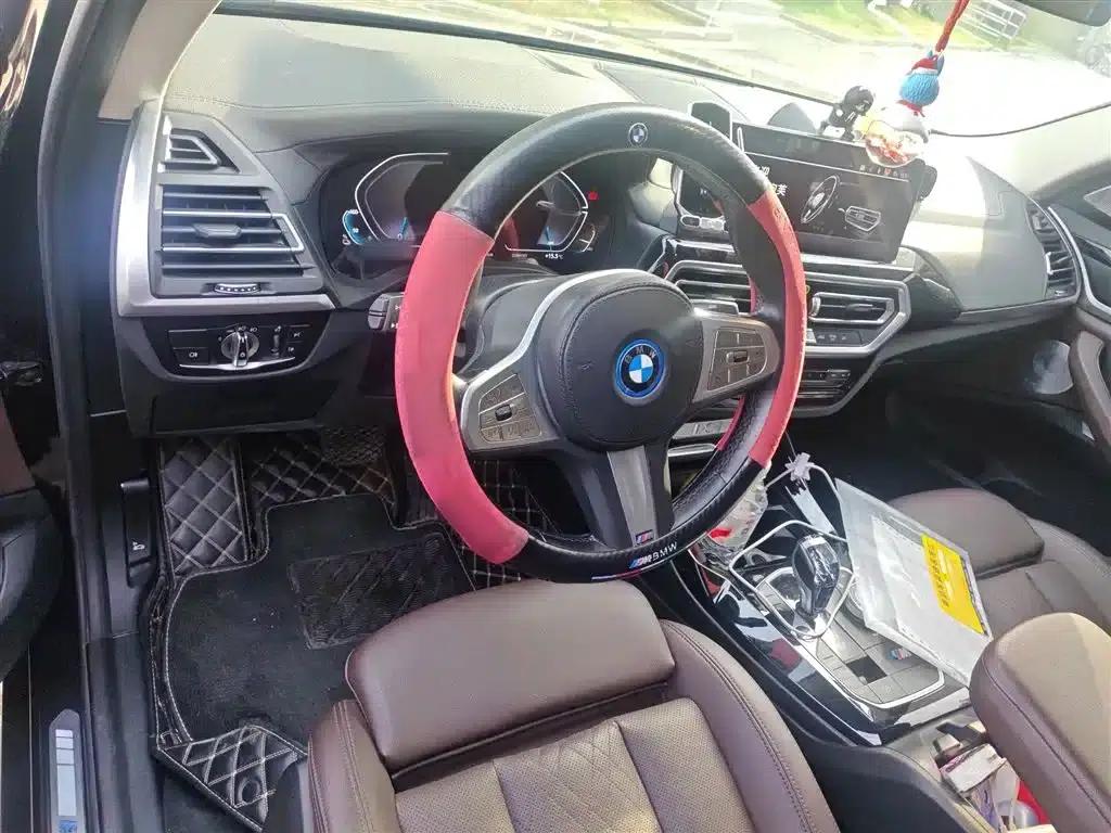 BMW iX3 2022 Leading Edition — миниатюра 13