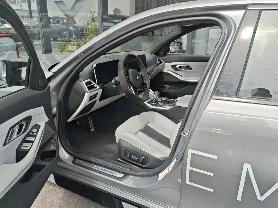 2024 BMW M3 Competition Sedan — миниатюра 3