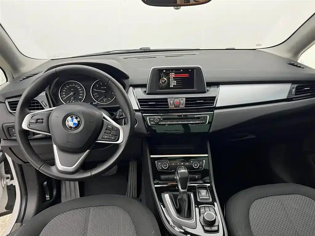 2016 BMW 2 Series Gran Tourer 218i Leading Edition — миниатюра 8