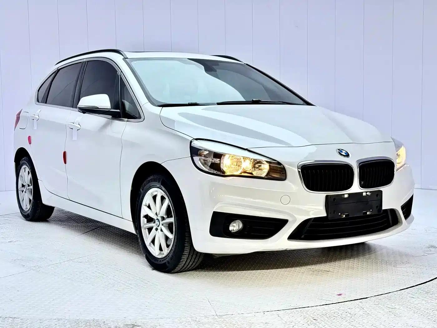 2016 BMW 2 Series Gran Tourer 218i Fashion Edition — миниатюра 2