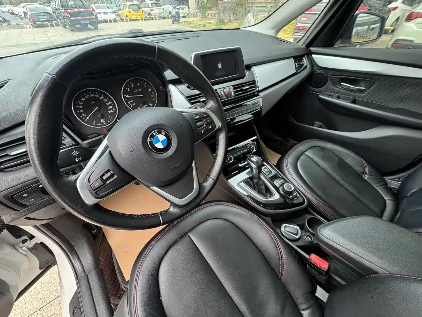 2016 BMW 2 Series Gran Tourer 218i Fashion Edition — миниатюра 10