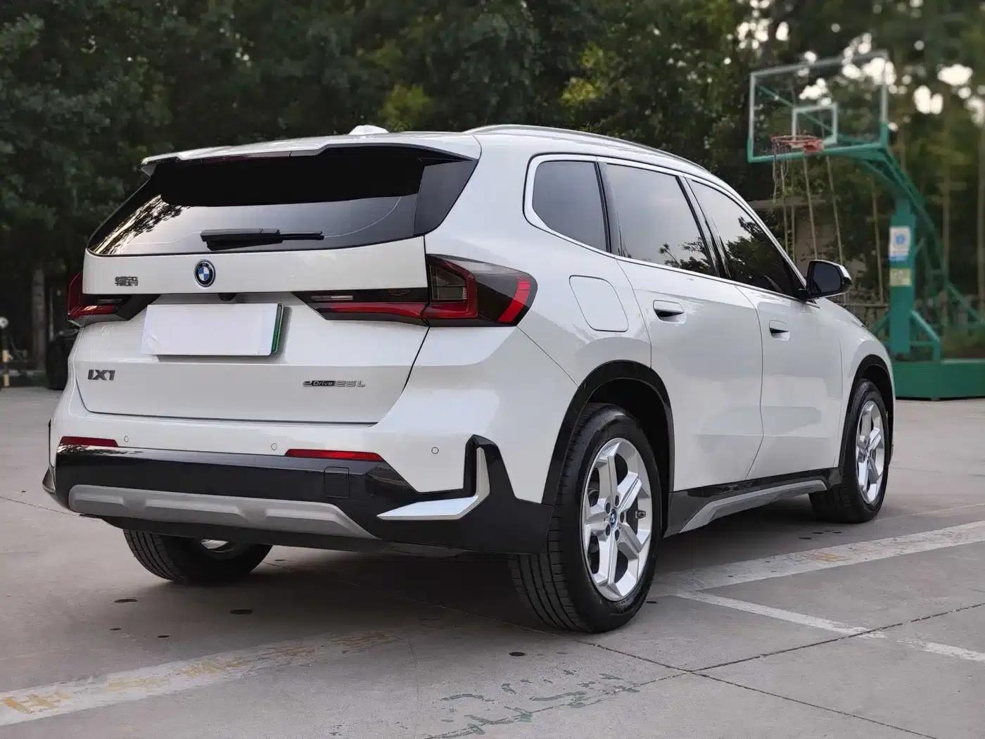 BMW iX1 2023 eDrive25L X Design Package — миниатюра 4