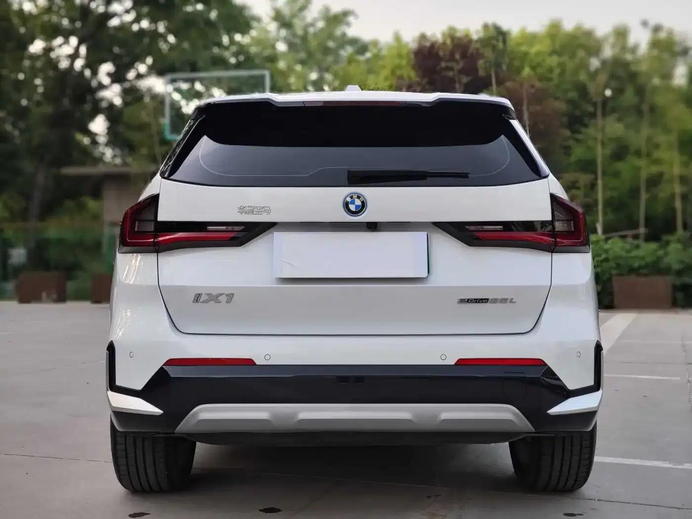 BMW iX1 2023 eDrive25L X Design Package — миниатюра 7