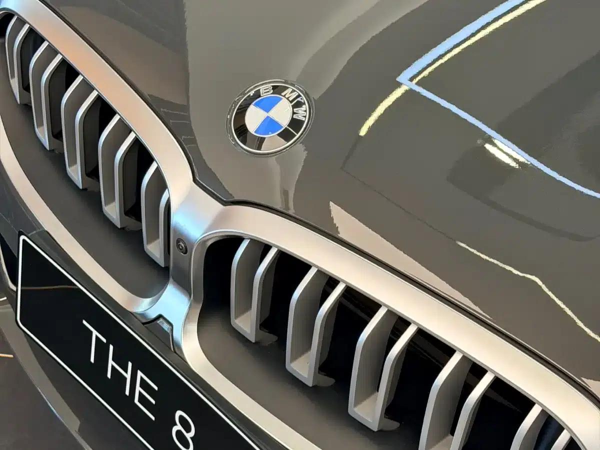 2022 BMW 8 Series 840i Coupe M Sport Package — миниатюра 4