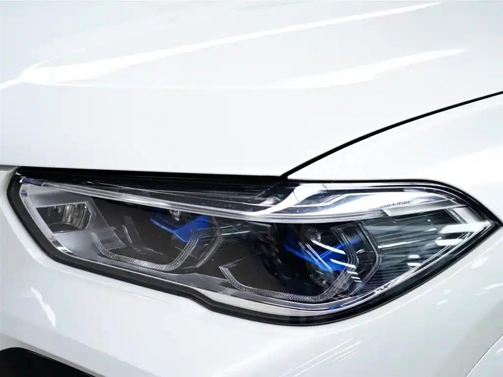 2022 BMW X6 M — миниатюра 16
