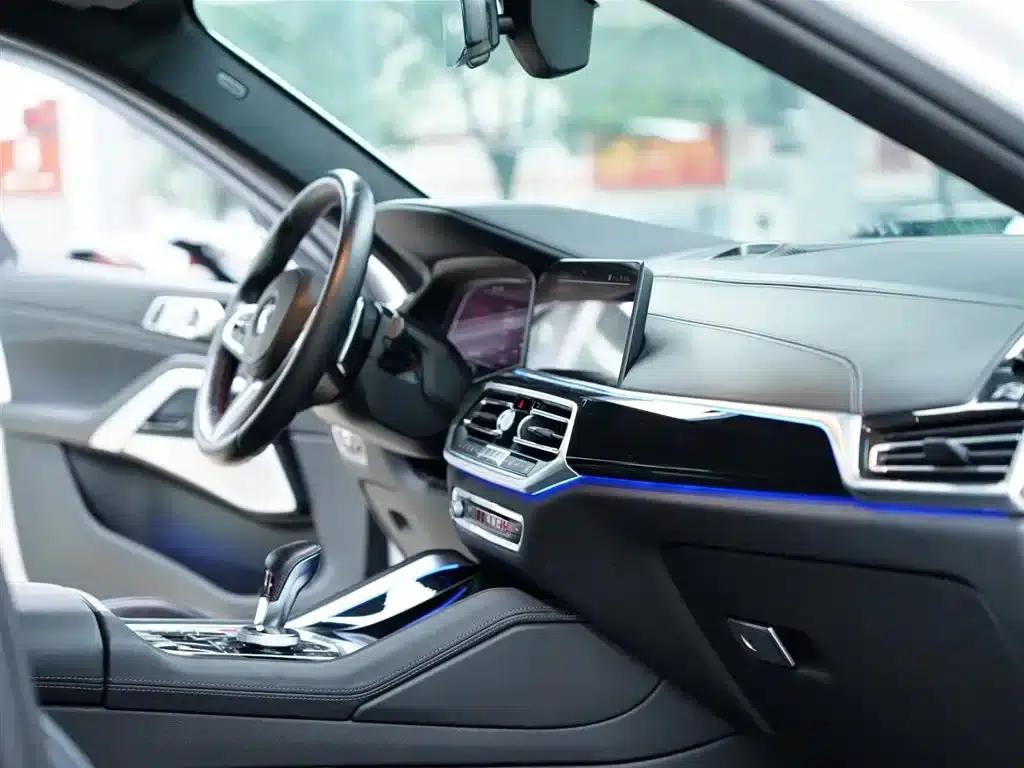 2022 BMW X6 M — миниатюра 36