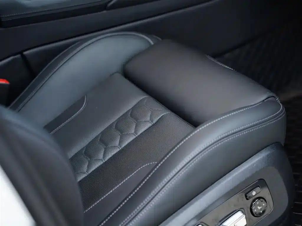 2022 BMW X6 M — миниатюра 37