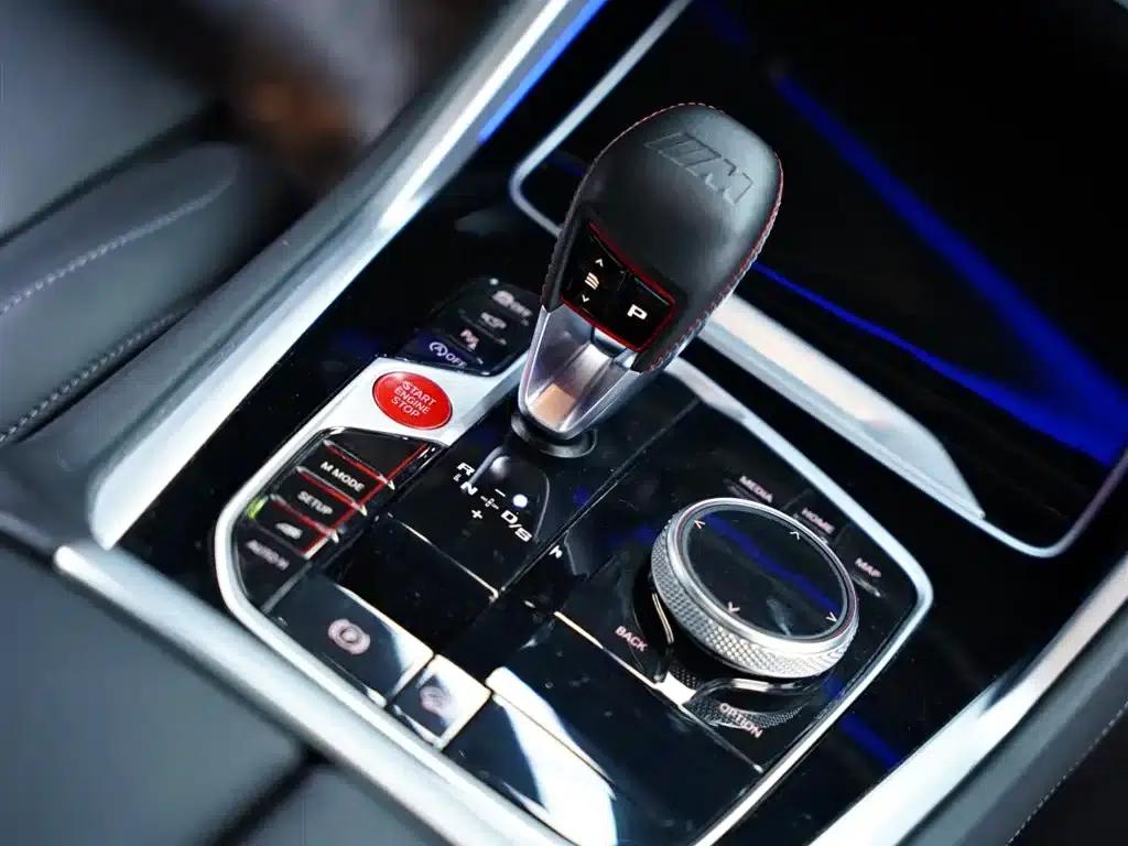 2022 BMW X6 M — миниатюра 43
