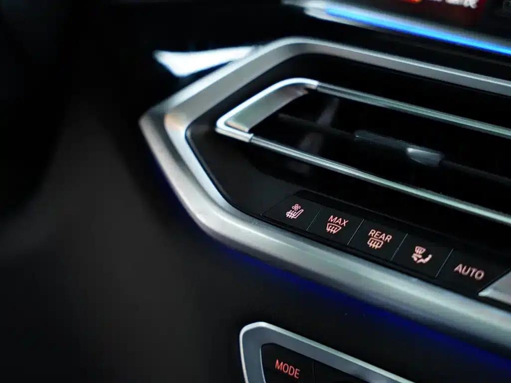 2022 BMW X6 M — миниатюра 46