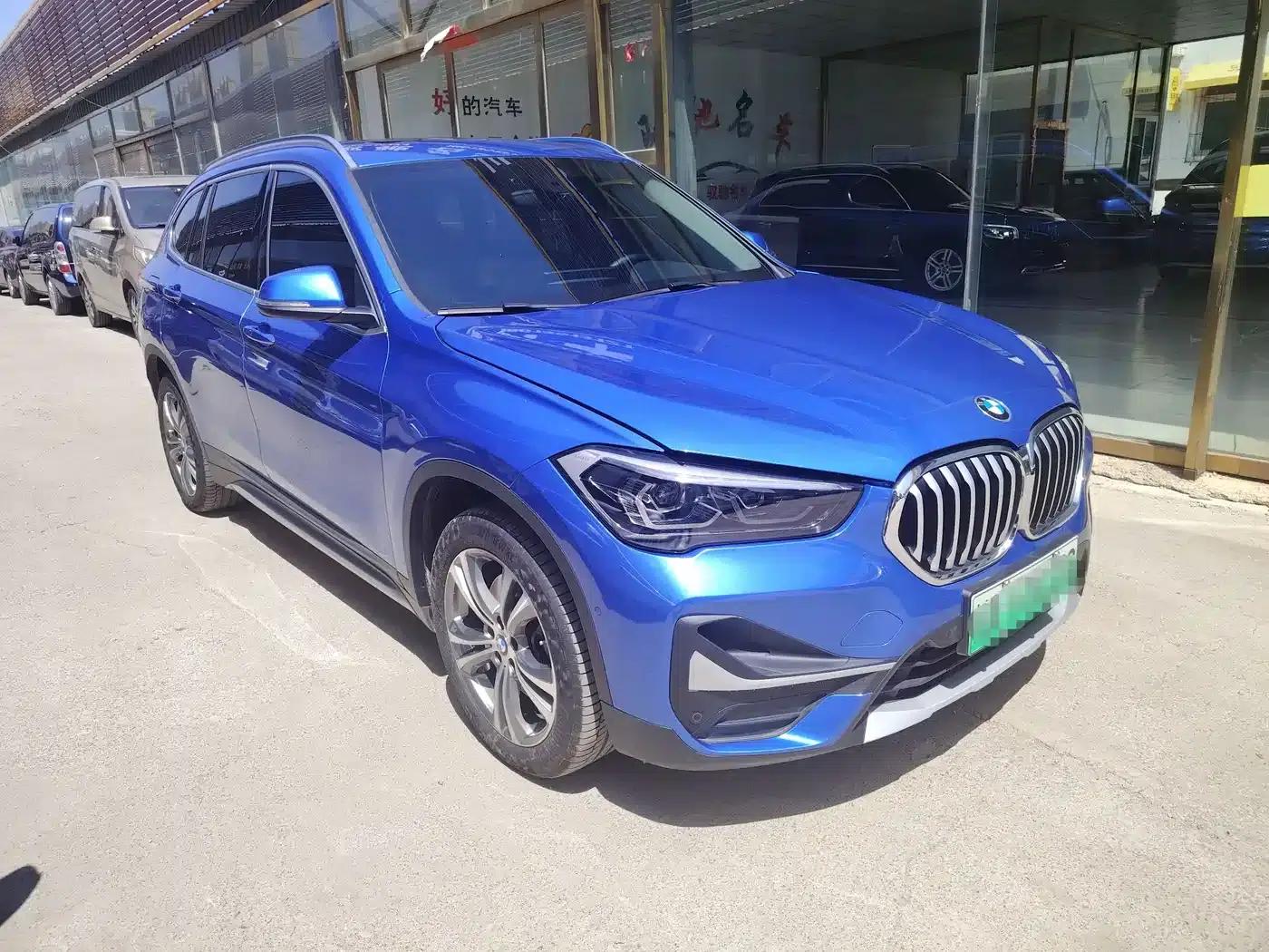 BMW X1 PHEV 2020 xDrive30Le Premium — миниатюра 3