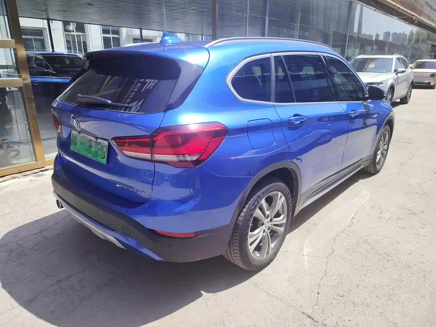 BMW X1 PHEV 2020 xDrive30Le Premium — миниатюра 6