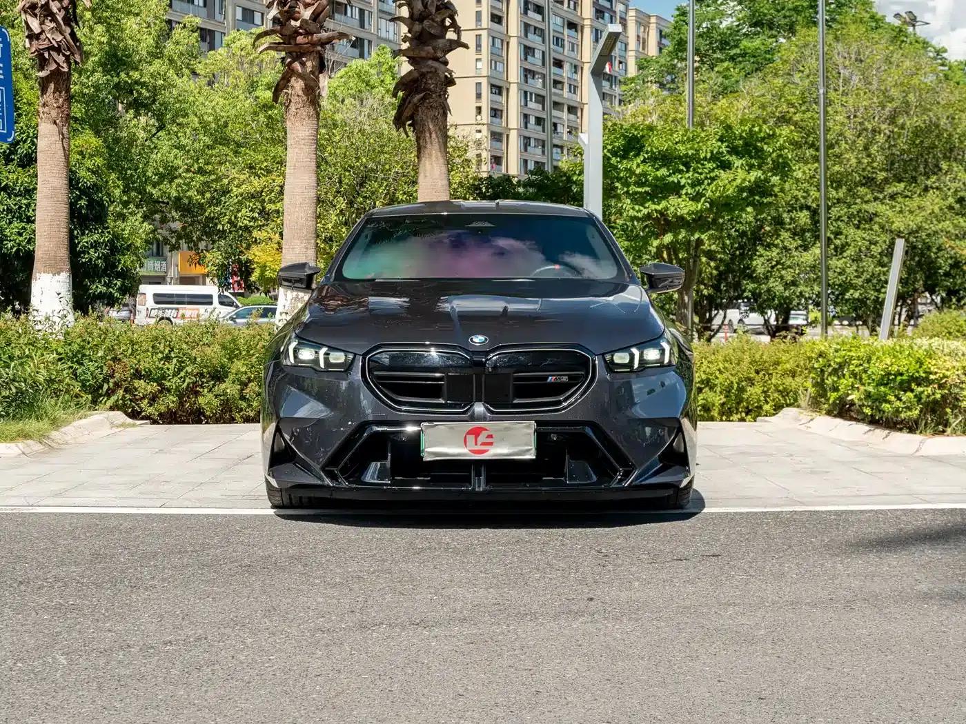 BMW M5 PHEV 2025 M5 — миниатюра 2