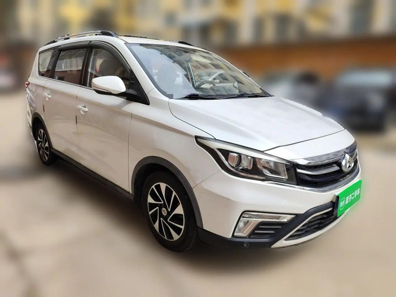 Used CHANGAN OSHAN A800 2017 1.6L Manual Comfort Model — миниатюра 3
