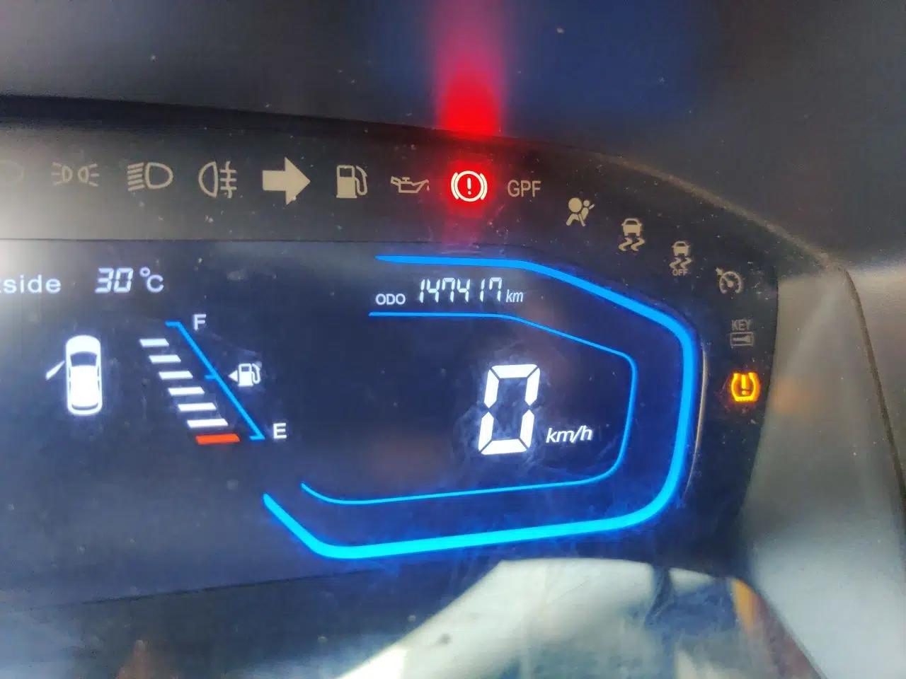 Used CHANGAN OSHAN A800 2019 1.6L Manual Comfort Model China V Standard — миниатюра 12