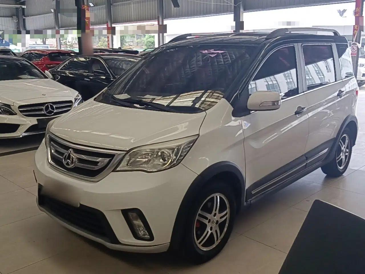 Used CHANGAN OSHAN Olisway 2015 X6 1.4L Manual Mount Everest Edition — миниатюра 1