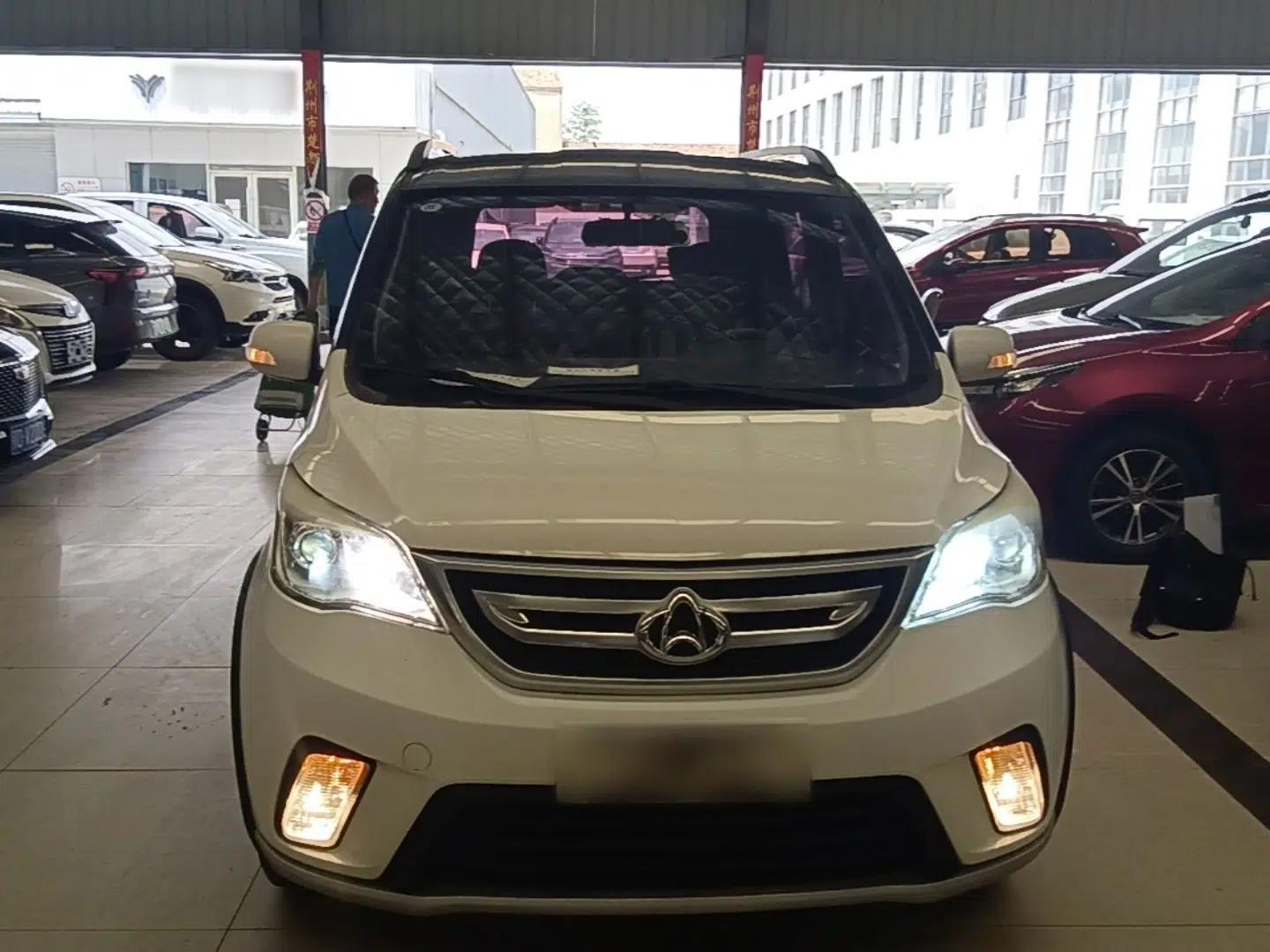 Used CHANGAN OSHAN Olisway 2015 X6 1.4L Manual Mount Everest Edition — миниатюра 2