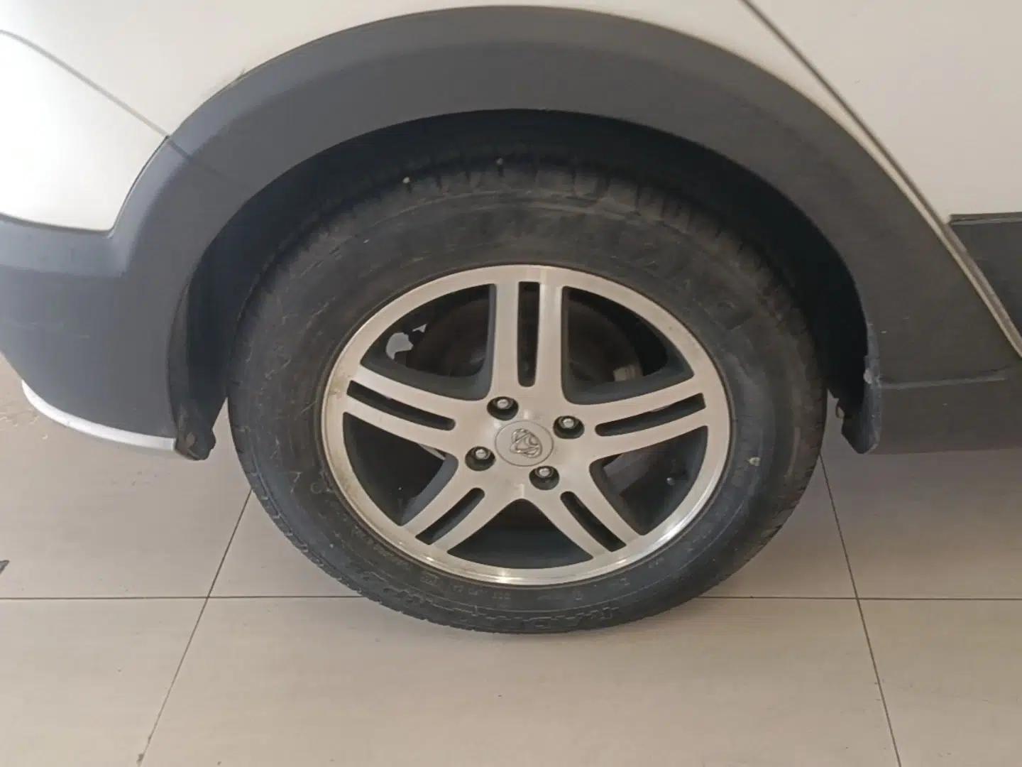 Used CHANGAN OSHAN Olisway 2015 X6 1.4L Manual Mount Everest Edition — миниатюра 11