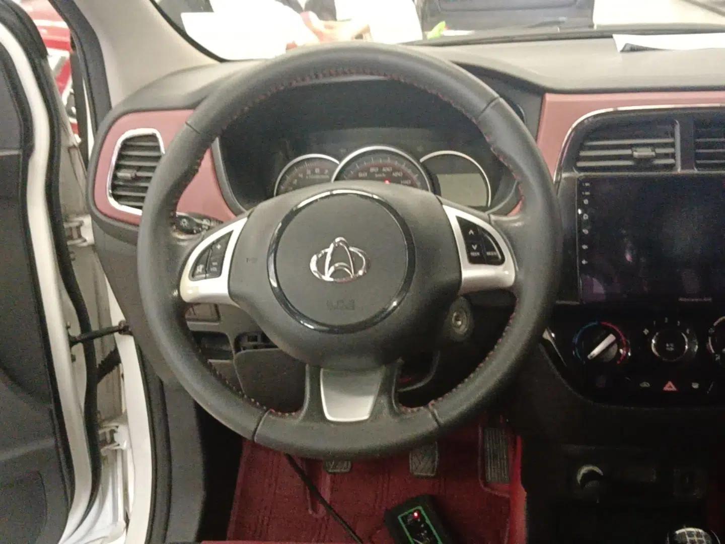 Used CHANGAN OSHAN Olisway 2015 X6 1.4L Manual Mount Everest Edition — миниатюра 13