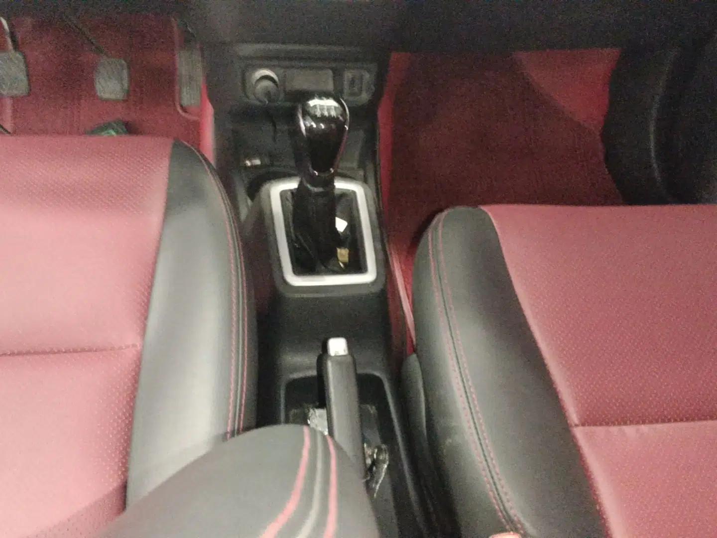 Used CHANGAN OSHAN Olisway 2015 X6 1.4L Manual Mount Everest Edition — миниатюра 16