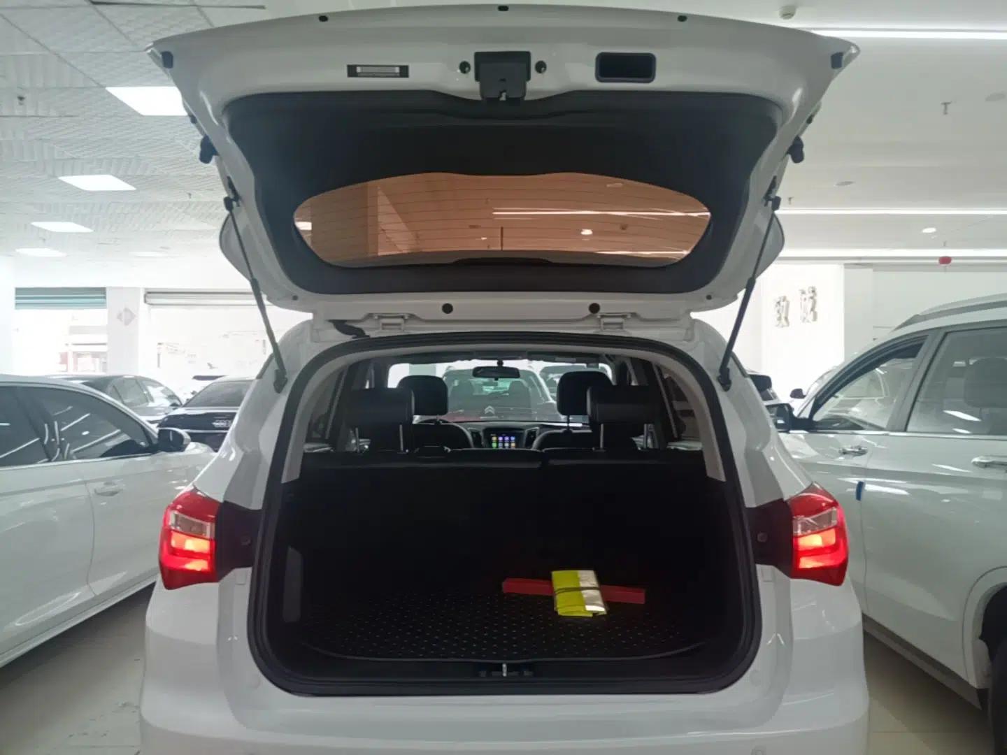Used CHANGAN OSHAN COS5 2021 1.6L CVT Luxury Model — миниатюра 28