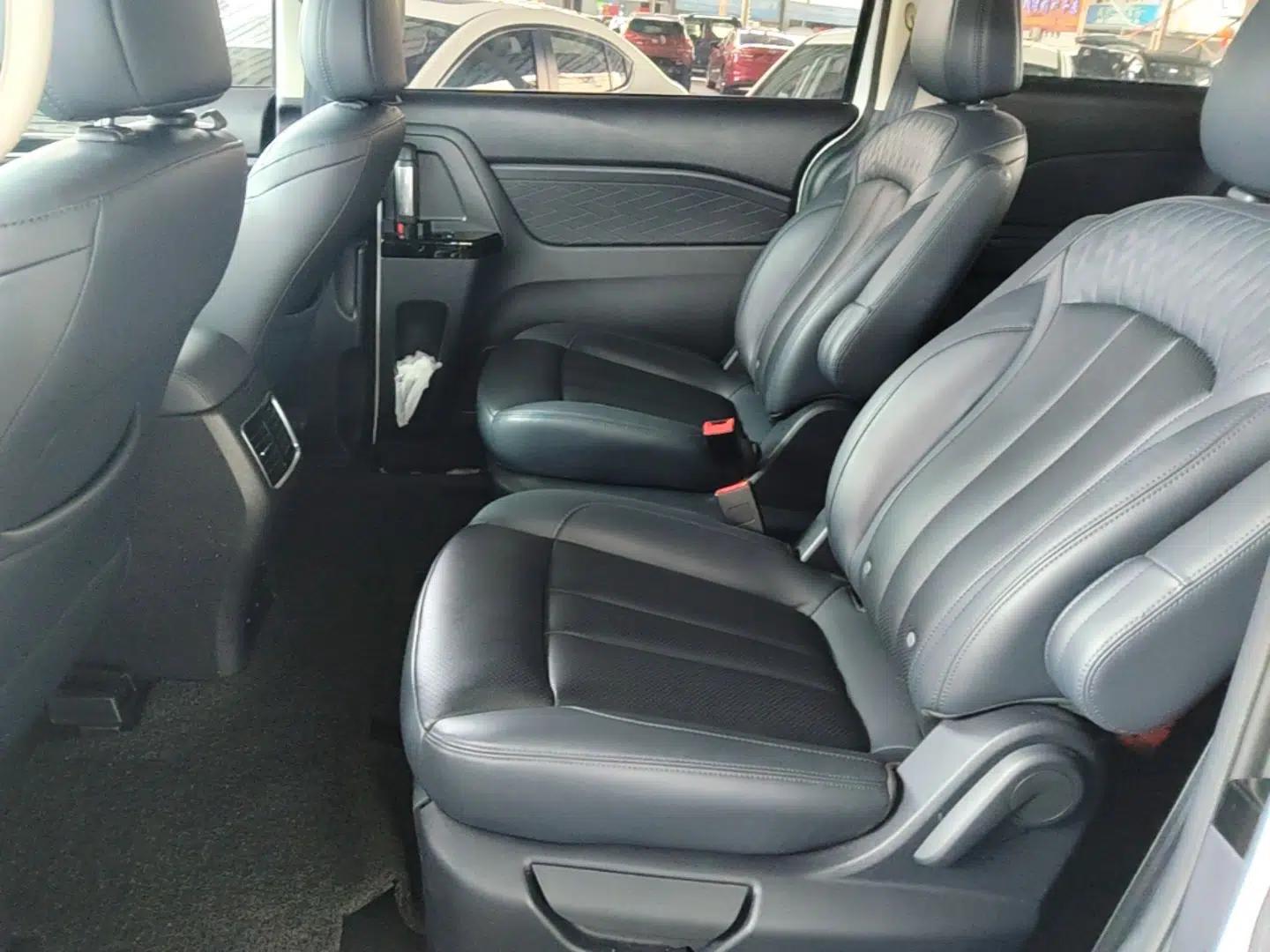 Used CHANGAN OSHAN Cosmos 2019 1.5T Automatic Comfort Edition China VI Standard — миниатюра 20