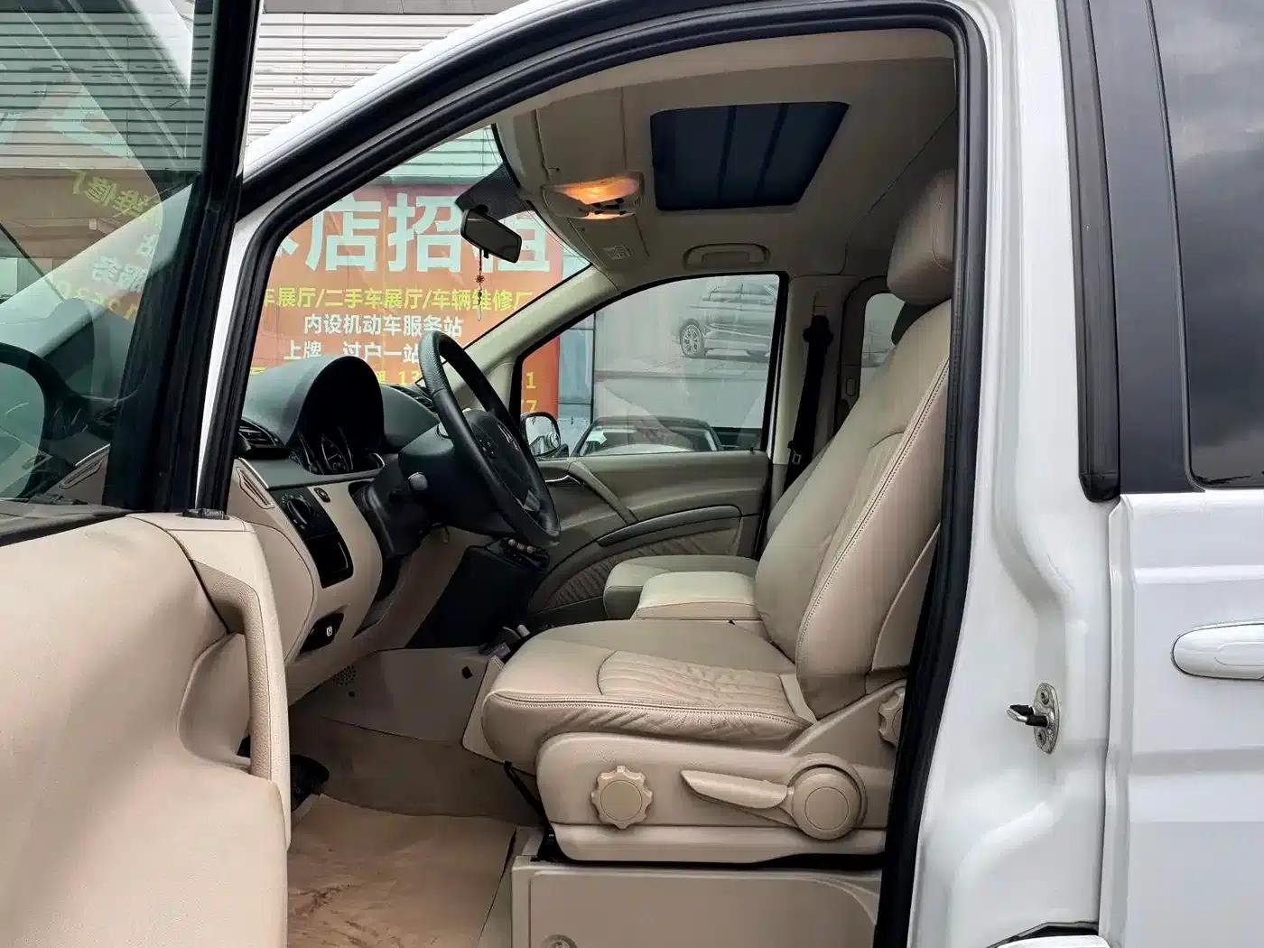 Viano 2011 2.5L Premium Edition — миниатюра 4