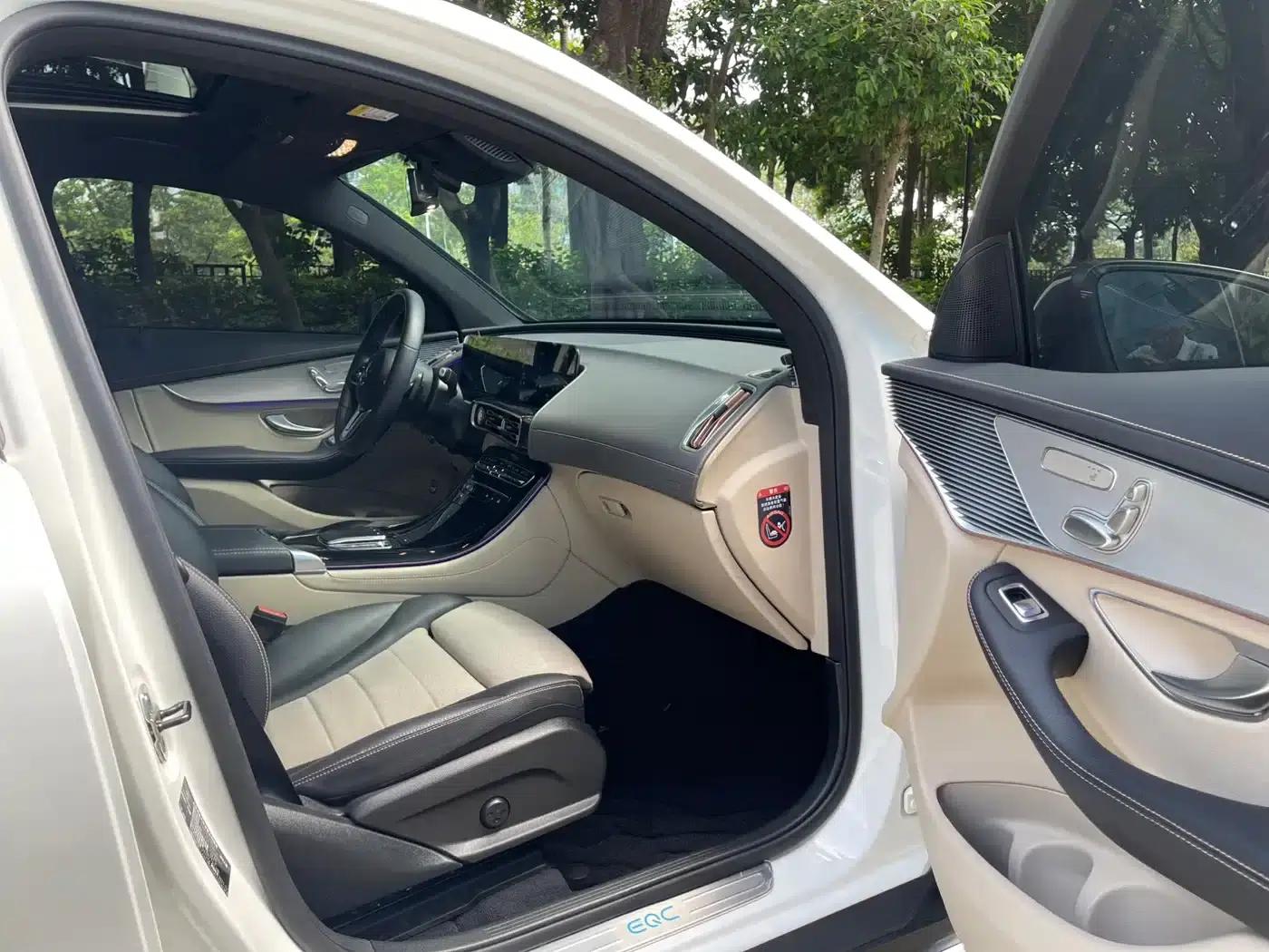 Mercedes-Benz EQC 2021 Model EQC 350 4MATIC — миниатюра 8