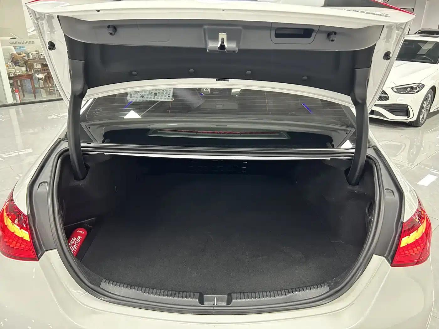 Mercedes-Benz C-Class PHEV 2023 C 350 eL — миниатюра 16