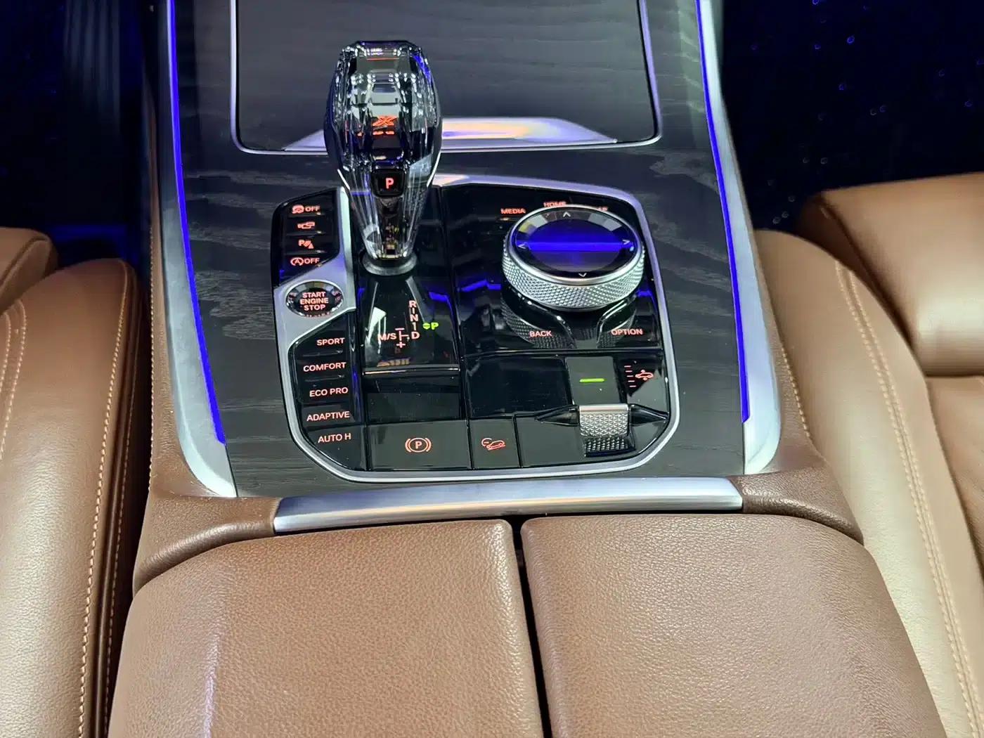 BMW X7 2020 xDrive40i Leading Luxury Package — миниатюра 5