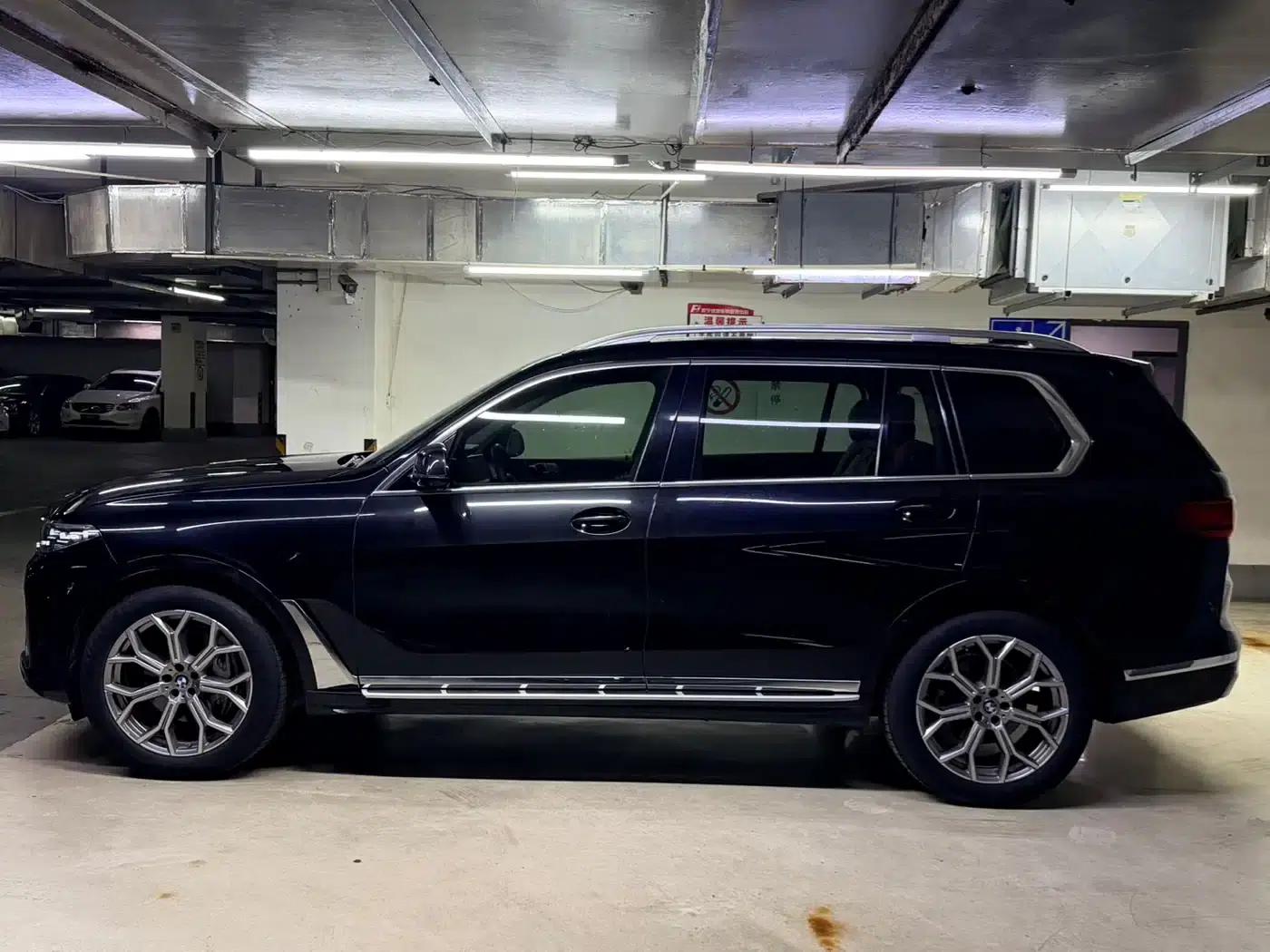 BMW X7 2020 xDrive40i Leading Luxury Package — миниатюра 8