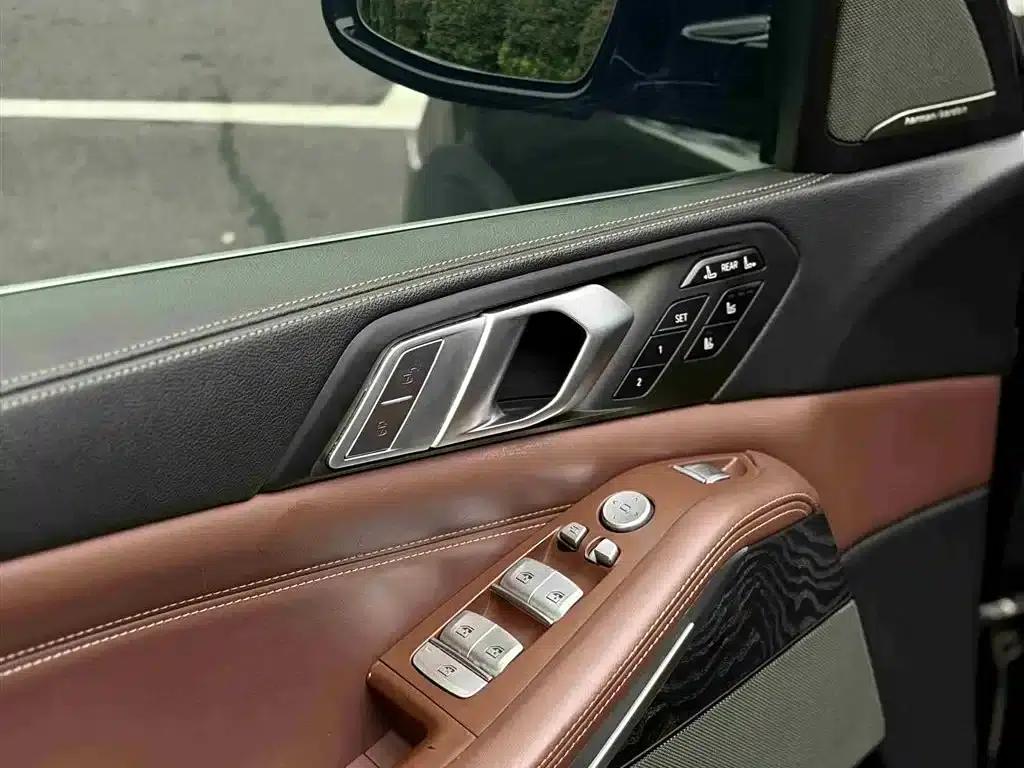 BMW X7 2019 xDrive40i M Sport Package — миниатюра 15