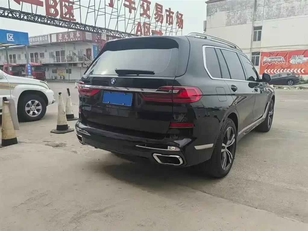 BMW X7 2022 xDrive40i M Sport Package — миниатюра 2